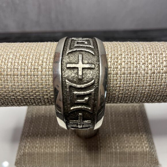 Wide Chimney Butte Navajo Sterling Silver Cuff Bracelet...